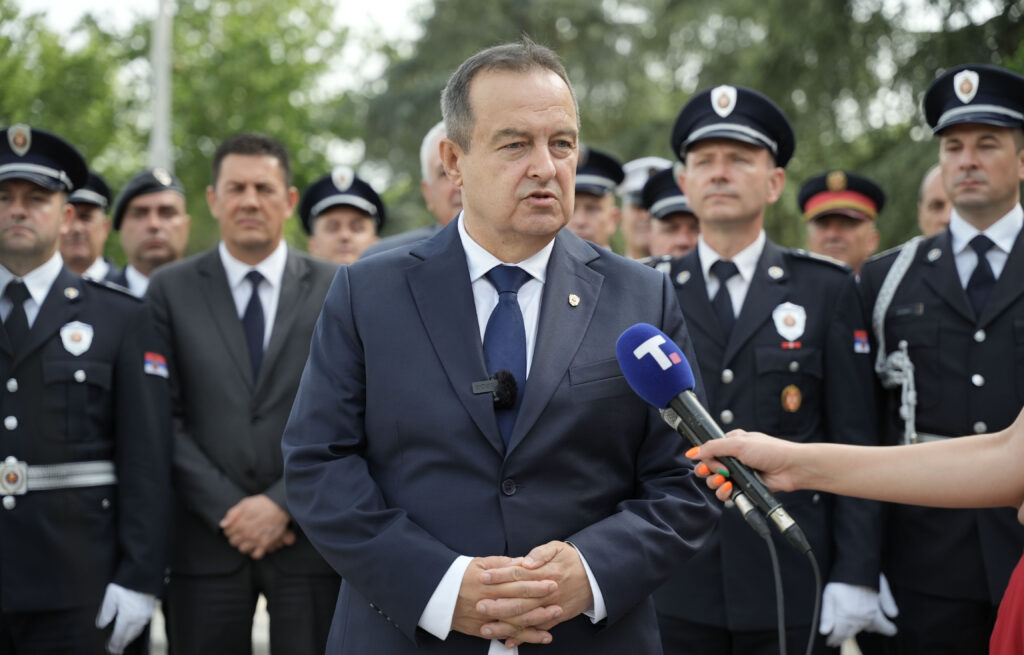 MUP-Saopstenje-Ministar Dacic-Polaganje venaca-Dan MUP