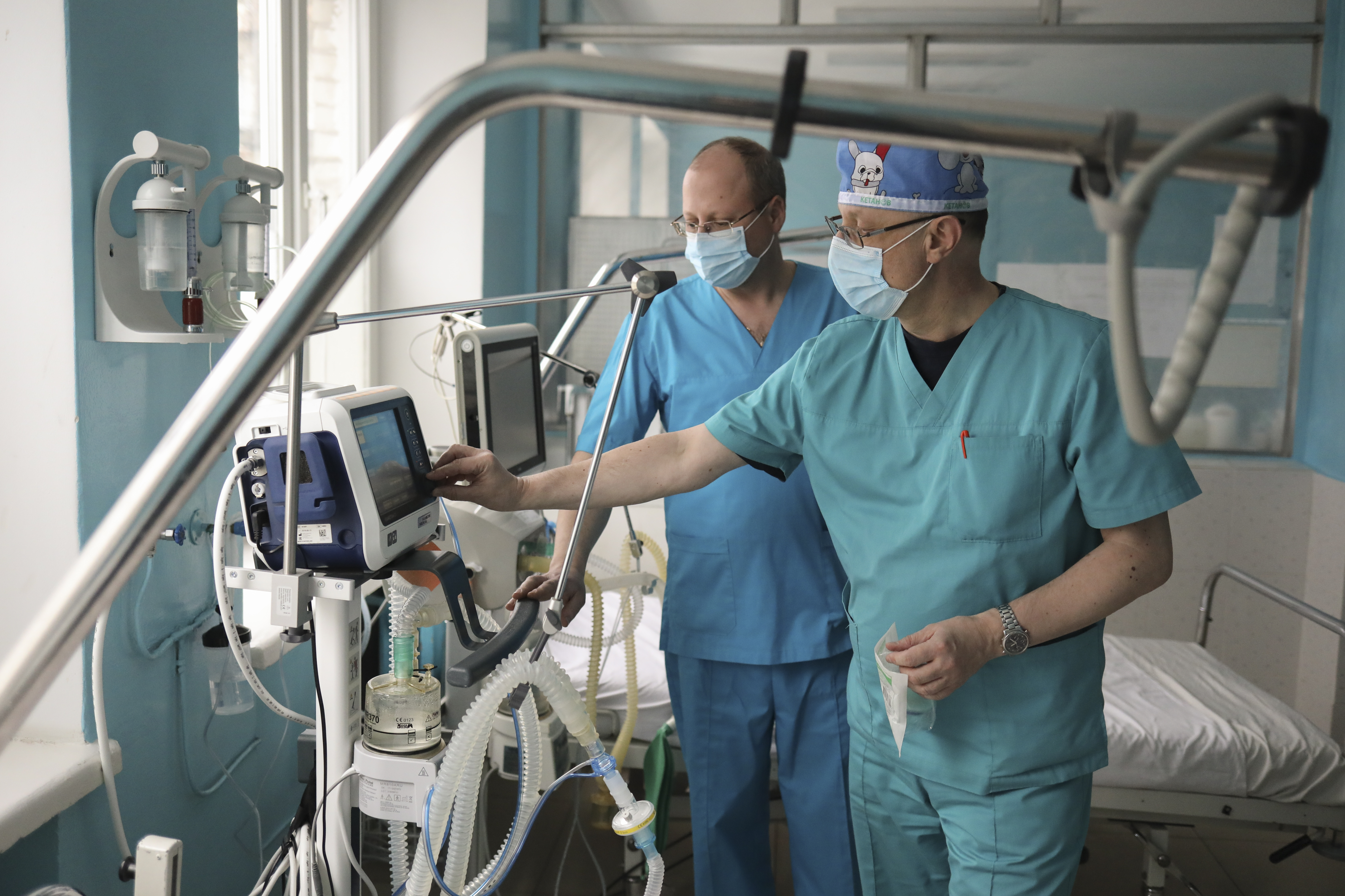 Ukraine korona doktori bolnica aspiratori aspirator