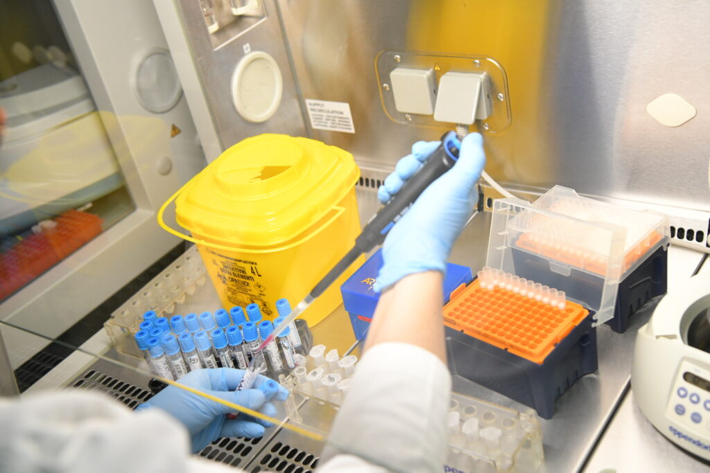 Beograd 16. novembar 2023. Institut Torlak laboratorija Foto:Amir Hamzagić/Nova.rs