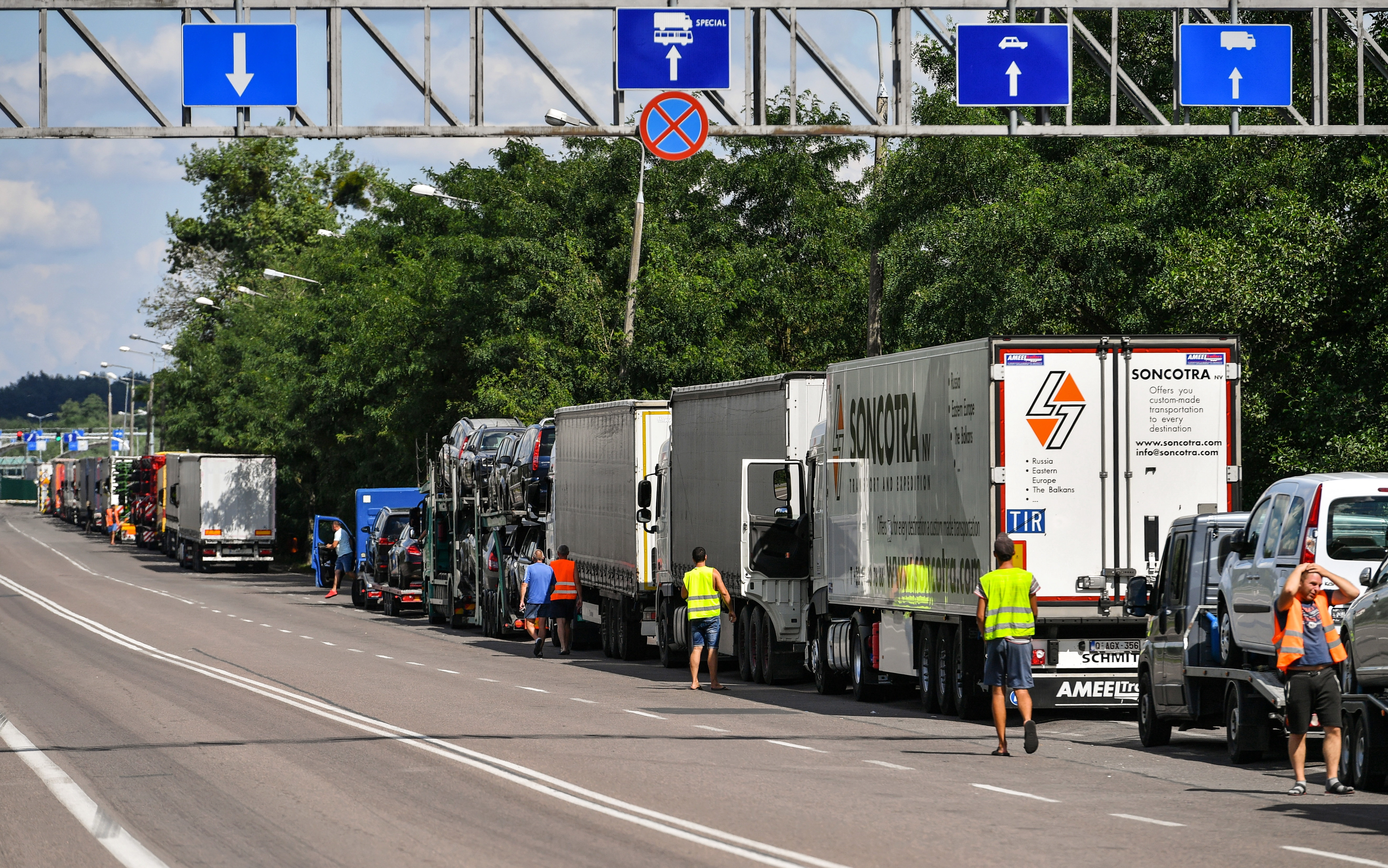Queues at Dorohusk border crossing