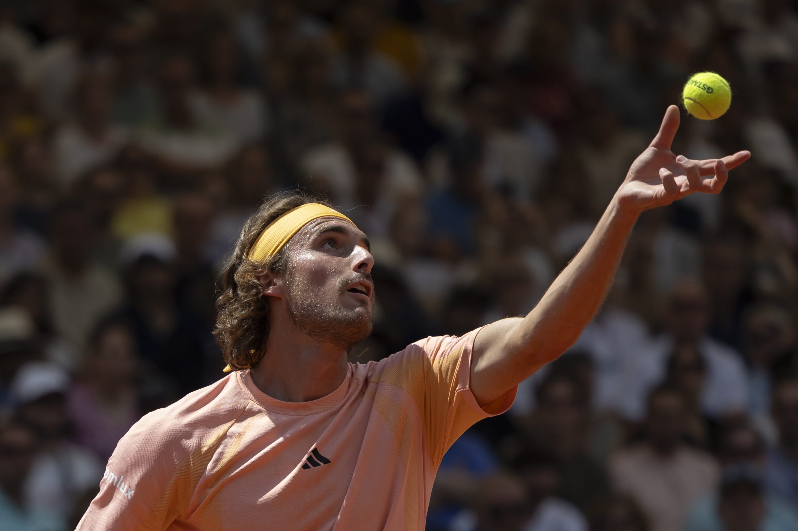 epa11489238 Stefanos Tsitsipas of Greece in action during the semi final match against Matteo Berrettini of Italy at the Swiss Open tennis tournament in Gstaad, Switzerland, 20 July 2024.  EPA-EFE/PETER KLAUNZER