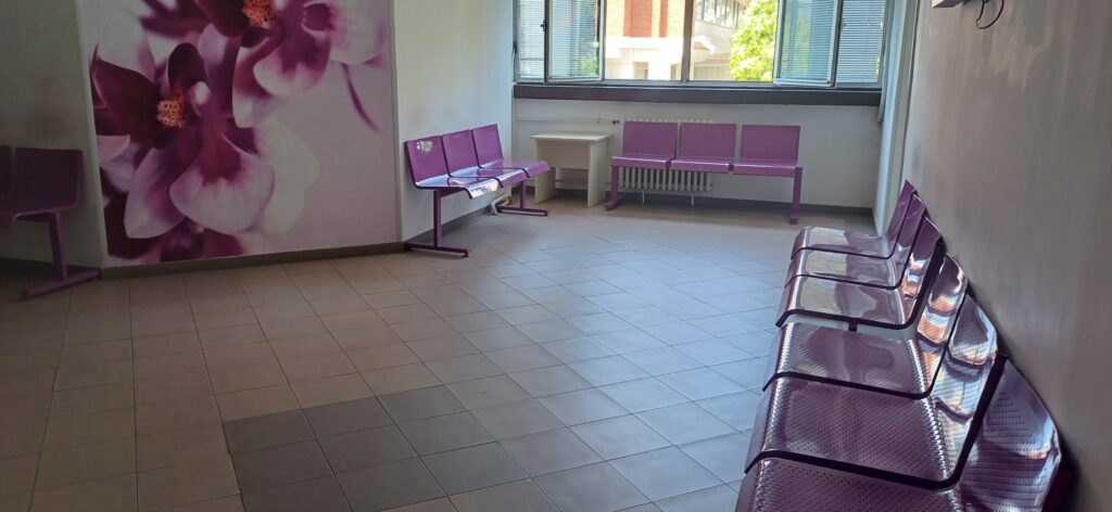 Tema: Nema termina, pacijenata, ni lekara - Reporteri Nova.rs 3 sata u čekaonici Doma zdravlja Voždovac