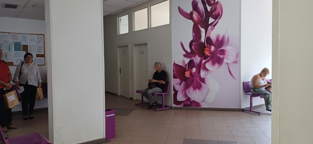 Tema: Nema termina, pacijenata, ni lekara - Reporteri Nova.rs 3 sata u čekaonici Doma zdravlja Voždovac