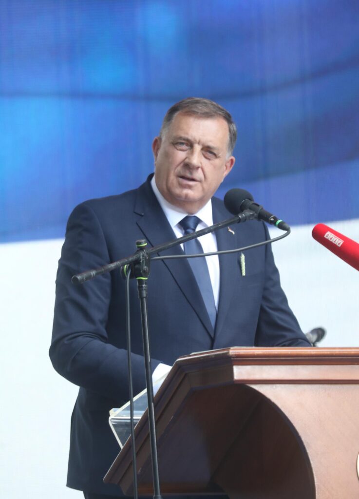 Donja Gradina, 12.05.2024. na grobnom polju "Košute" u Spomen-području Donja Gradina održane je pomen srpskim, jevrejskim i romskim žrtvama ubijenim u ustaškom logoru "Jasenovac", u okviru obeležavanja Dana sećanja na žrtve genocida u NDH