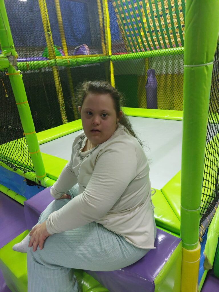 Silvana Veselinović sa ćerkom Unom, Jagodina, ćerka Una, devojčica, Daunov sindrom Foto: Privatna arhiva