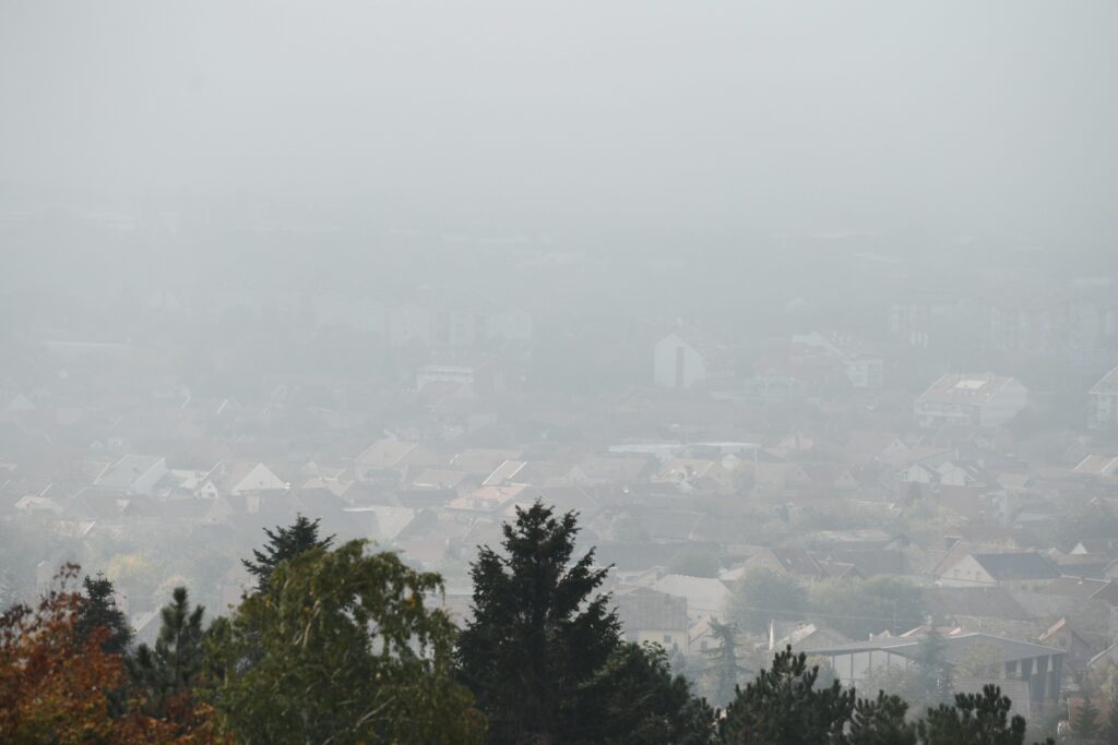 Vršac 31.10.2022. Zagađenje vazduha u Vršcu, zagadjenje vazduha, vazduh, smog, magla. Zagađenje, zagadjenje u Srbiji Foto: Vesna Lalić/Nova.rs