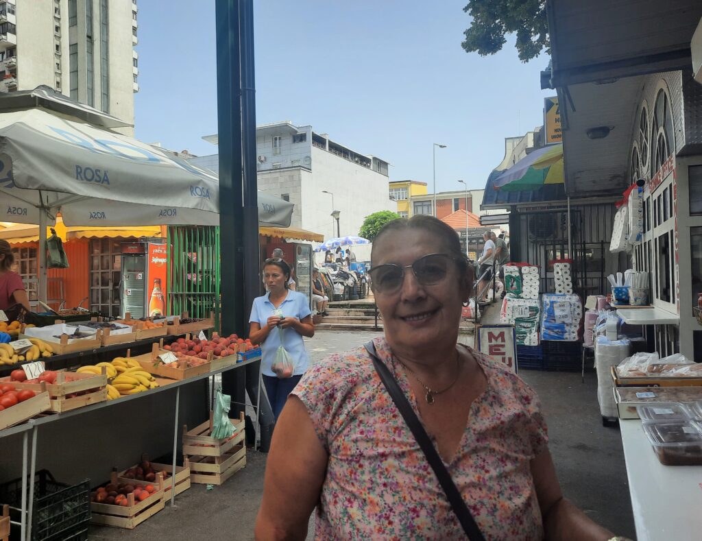 Užice, pijaca, krov na pijaci u Užicu, prodavci i kupci Foto: Slavica Panić/Nova.rs
