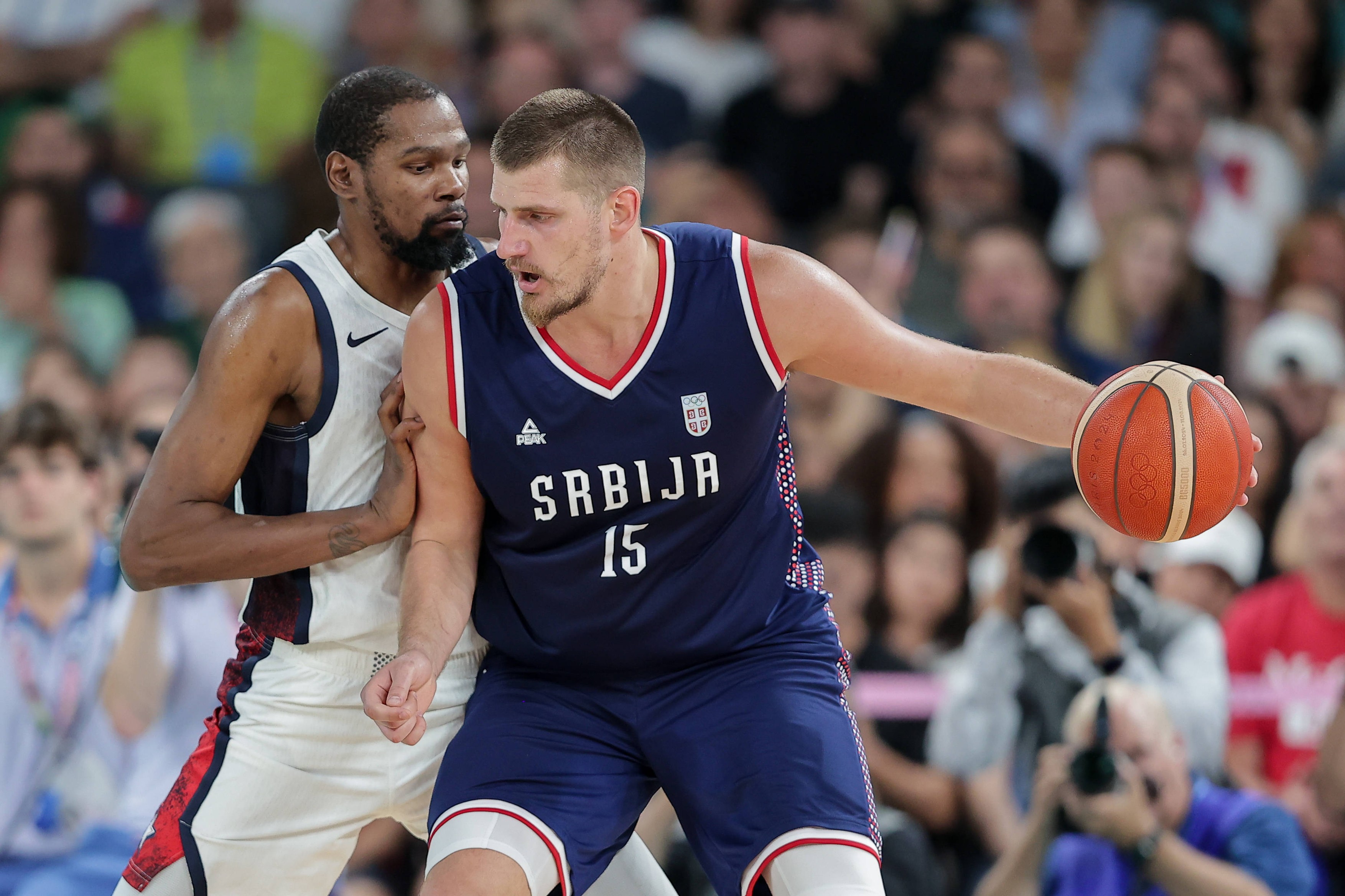 Kevin Durant (USA 7), Nikola Jokic (Serbien 15) / Basketball, Herren Halbfinale : Vereinigte Staaten - Serbien (USA-SRB