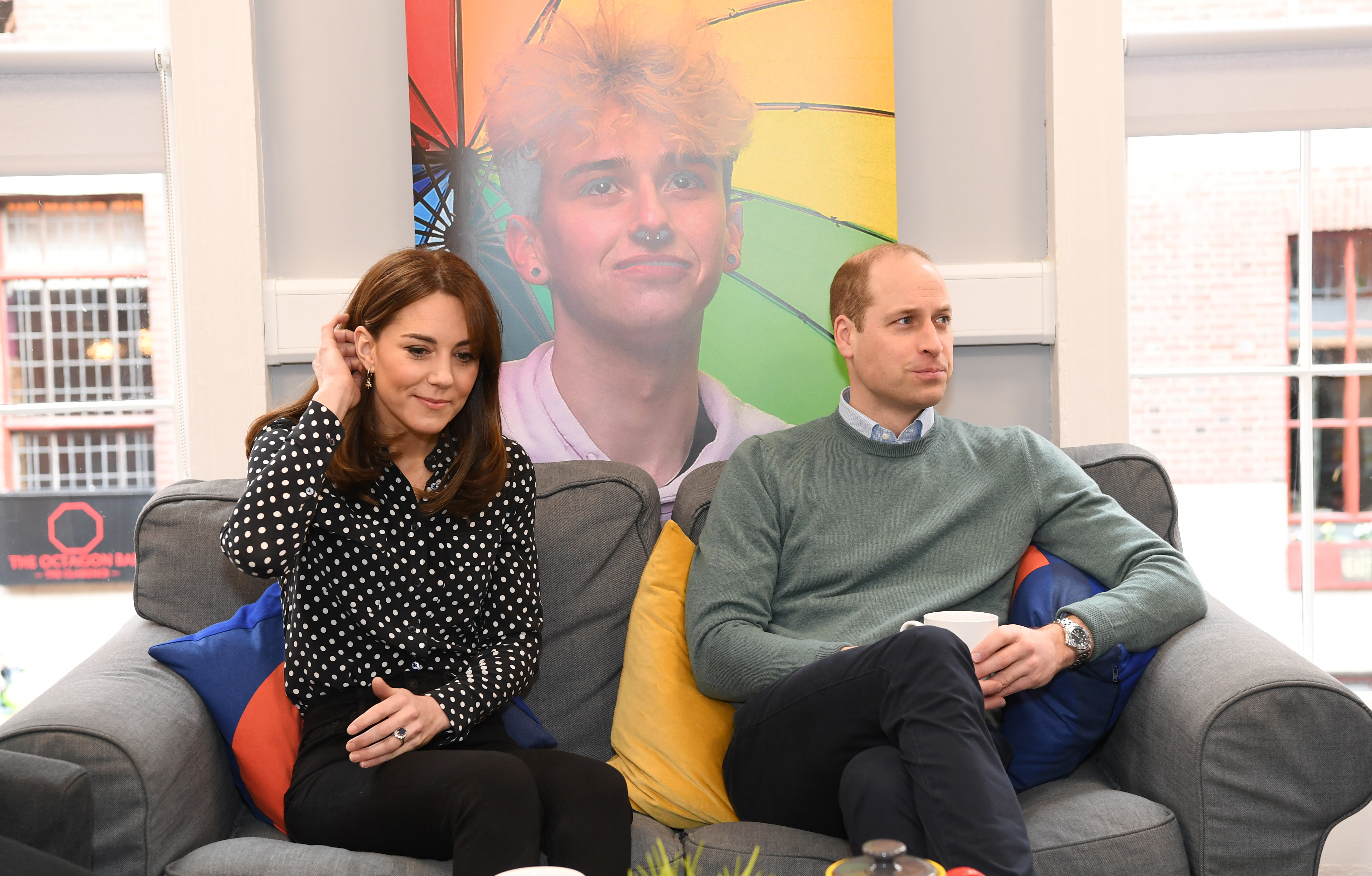 epa08268864 Britain's Prince William (R) and his wife Catherine, Duchess of Cambridge, visit Jigsaw, a mental health charity in Dublin, Ireland, 04 March 2020.  EPA-EFE/FACUNDO ARRIZABALAGA / POOL