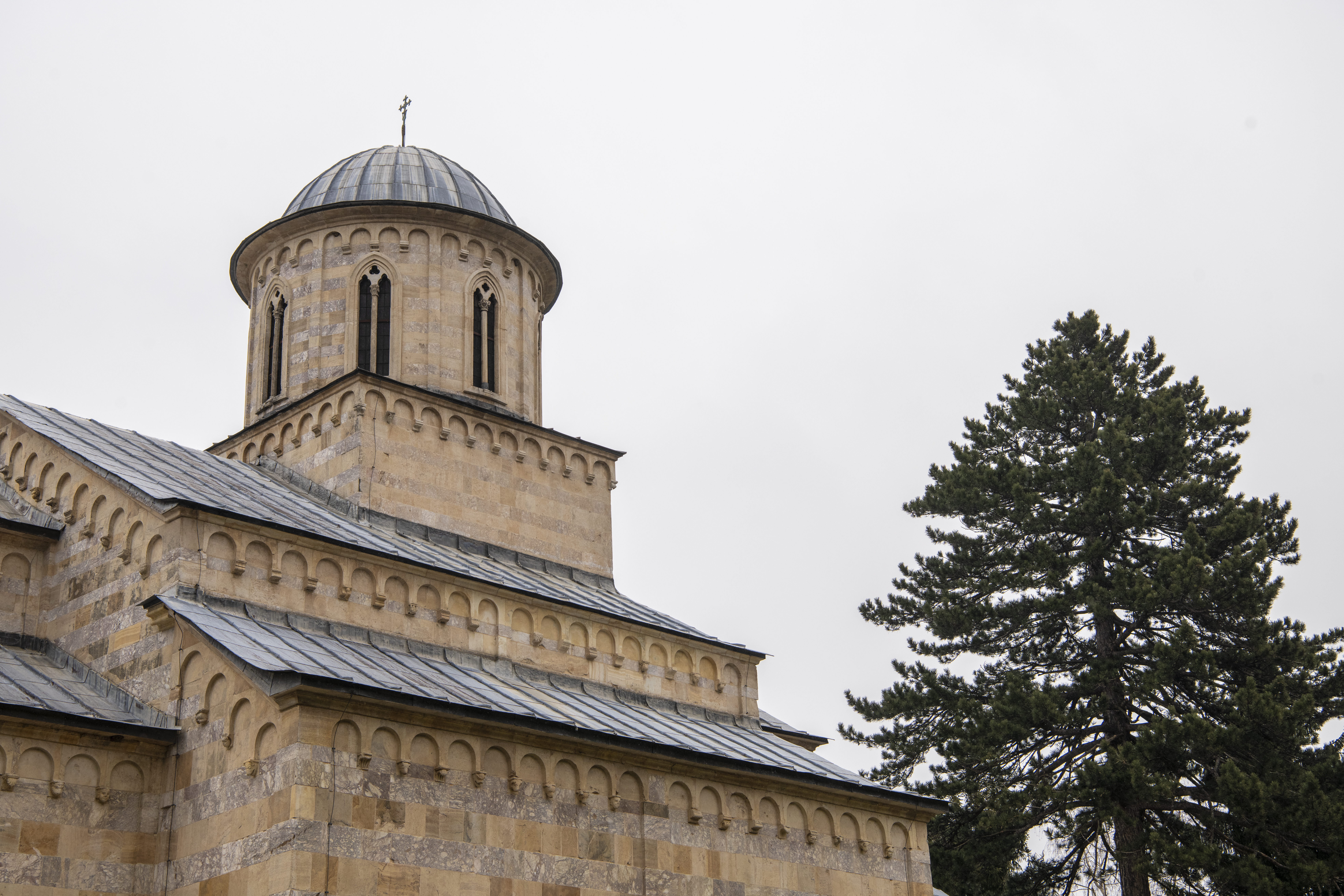 Kosovo i Metohija 25.03.2022. Manastir Visoki Dečani, zadužbina kralja Stefana Dečanskog i cara Stefana Dušana Foto: Dragan Mujan/Nova.rs