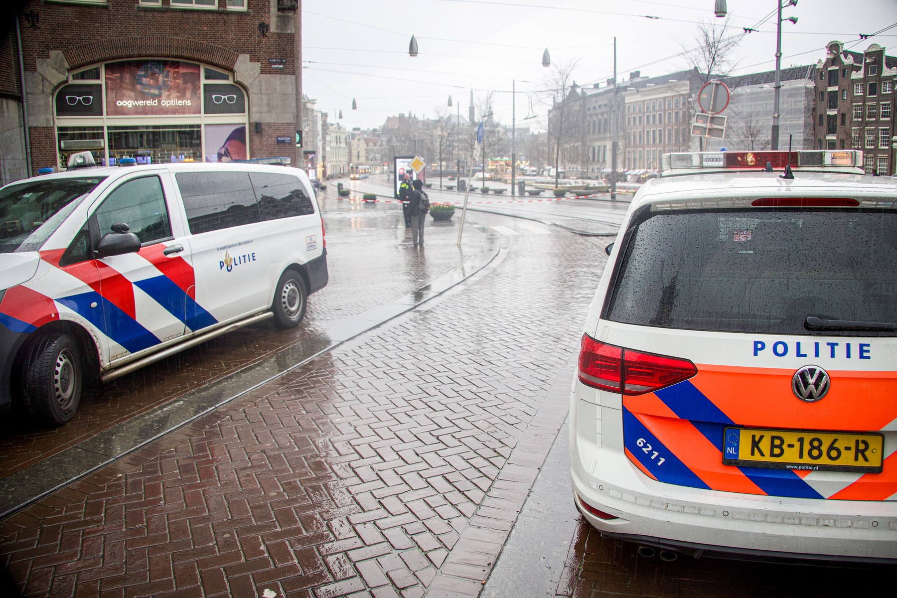 Rokin metro station in Amsterdam evacuated due to suspicious situation