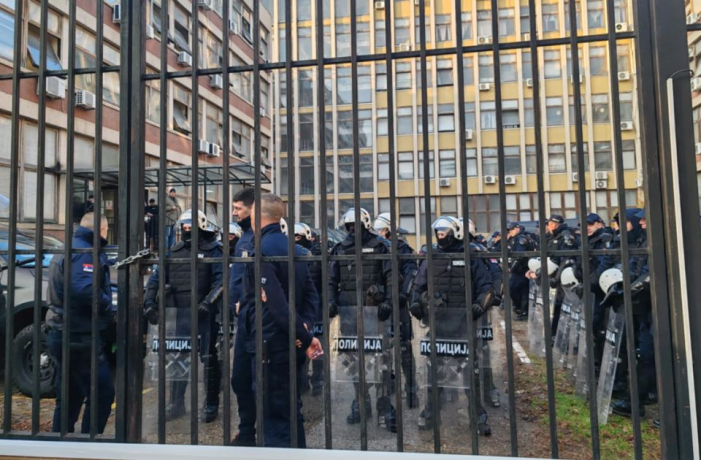 blokada_suda_2 ograda