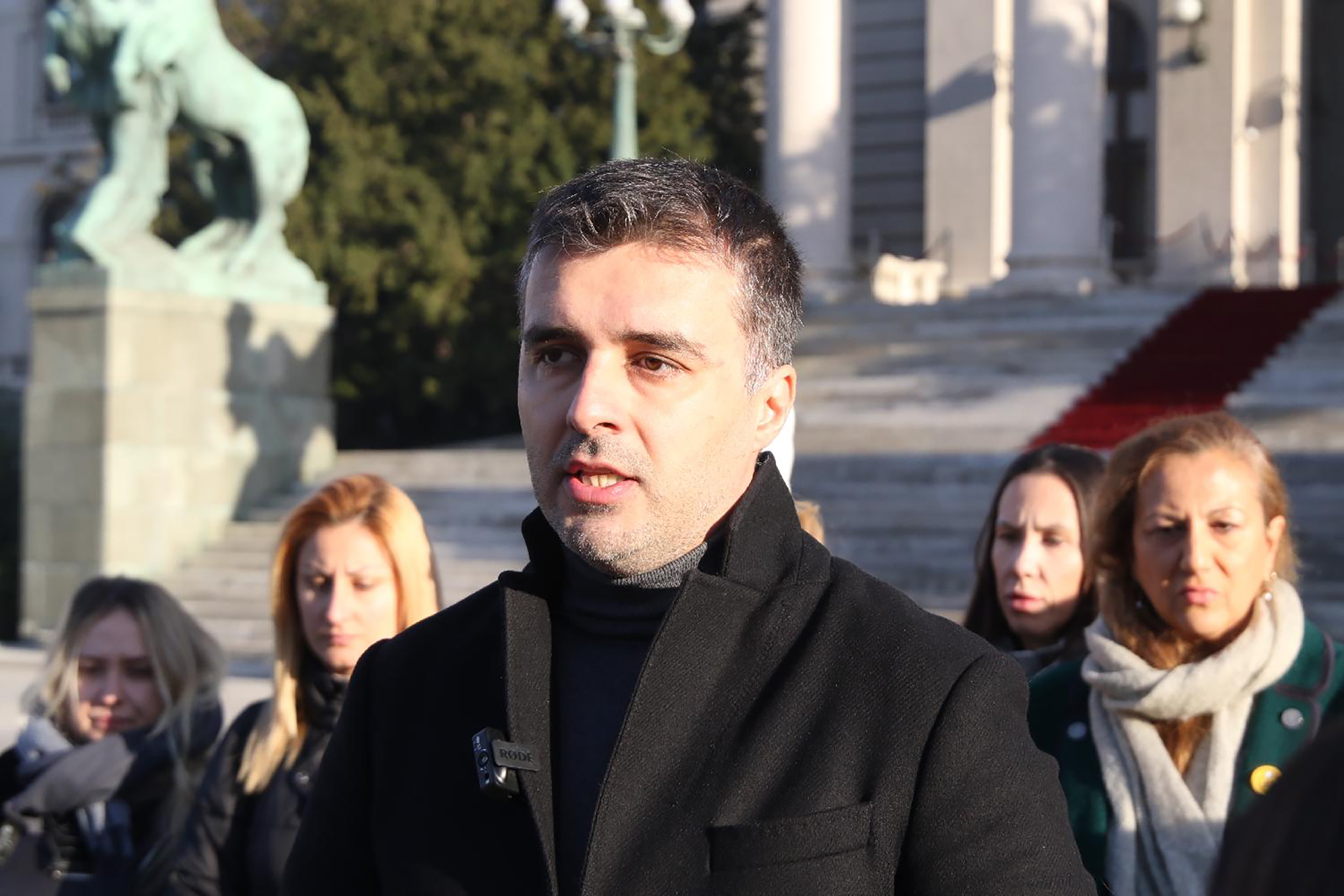 Mesto: Beograd
Datum: Mon Nov 25 10:05:34 CET 2024
Dogadjaj: POLITIKA - Konferencija za novinare lidera Pokreta Kreni-promeni Sava Manojlovića povodom predloga republičkog budžeta za 2025
Fotoreporter: Zoran Mrđa
Ličnosti: Savo Manojlović
Izvor: FoNet