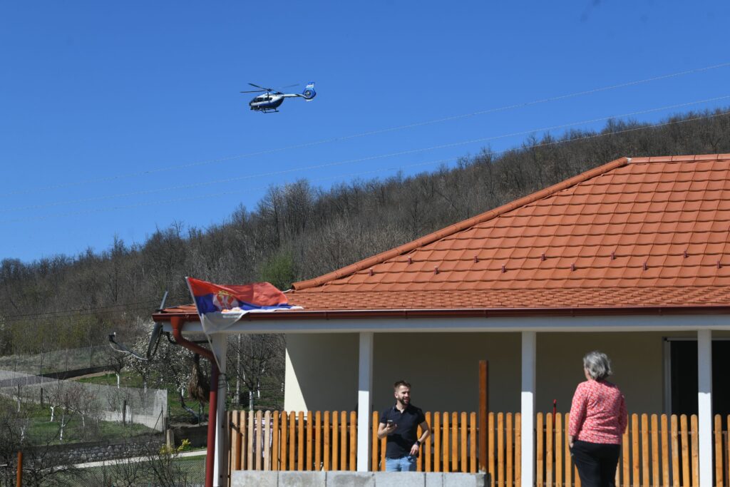 Brestovac, Banjsko Polje, Bor 30. mart .2024. Nestanak devojčice Danke Ilić, Danka Ilić, dvogodišnja devojčica  nestala u naselju Banjsko polje peti dan potragrage za devojcicom, policija Foto:Filip Krainčanić/Nova.rs