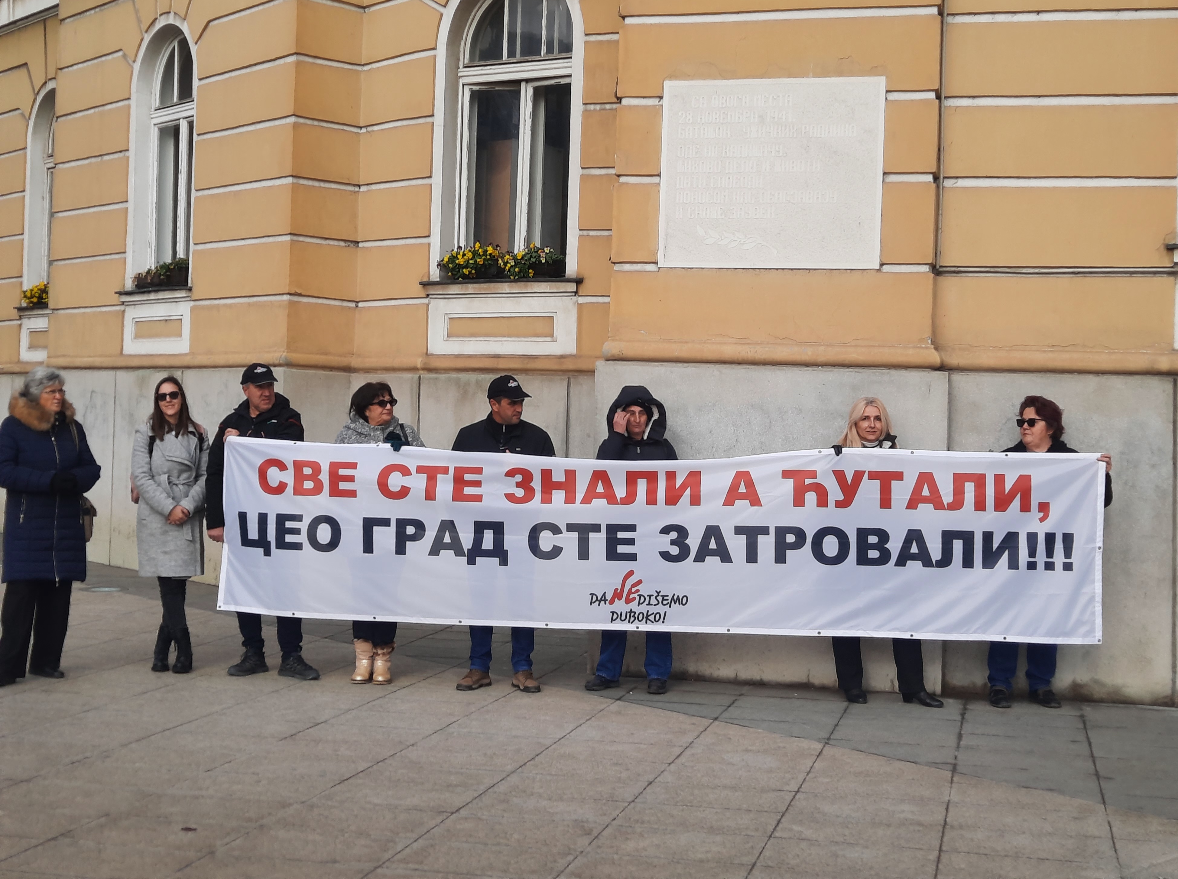 Užice, Mera udaljenja za odbornika koji je tražio podršku studentima i odao počast žrtvama