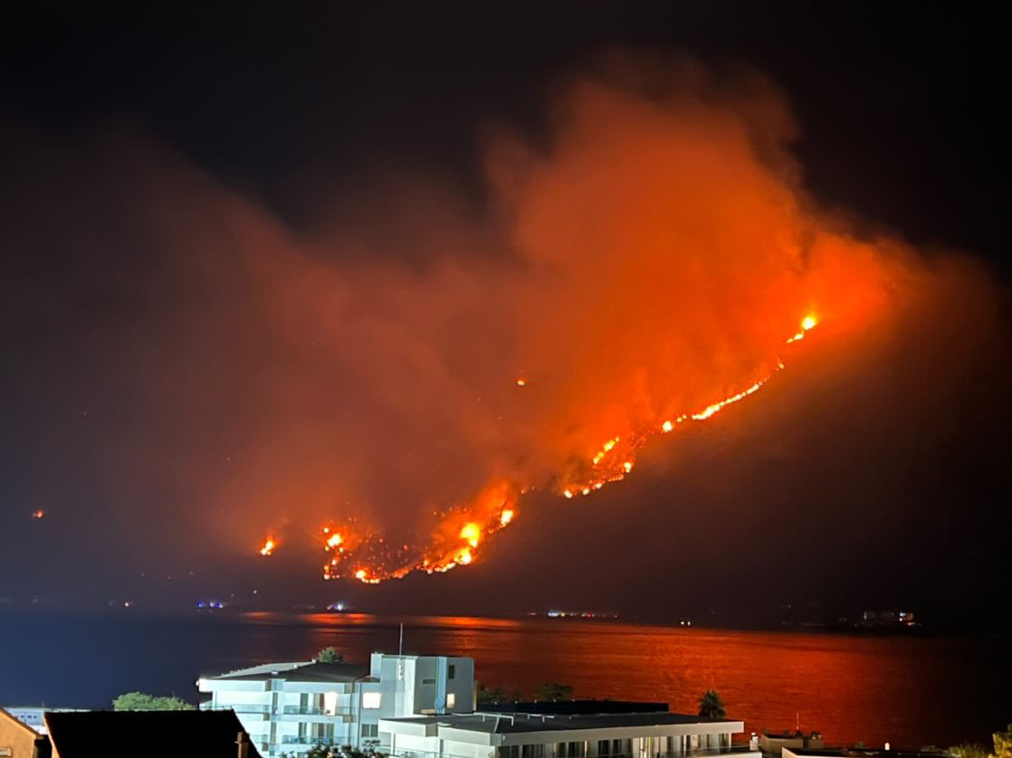 10. 08.2022. Crna Gora, Kotor, kotorsko naselje Dražin vrt, požar Foto: Dušan Marković/Nova.rs