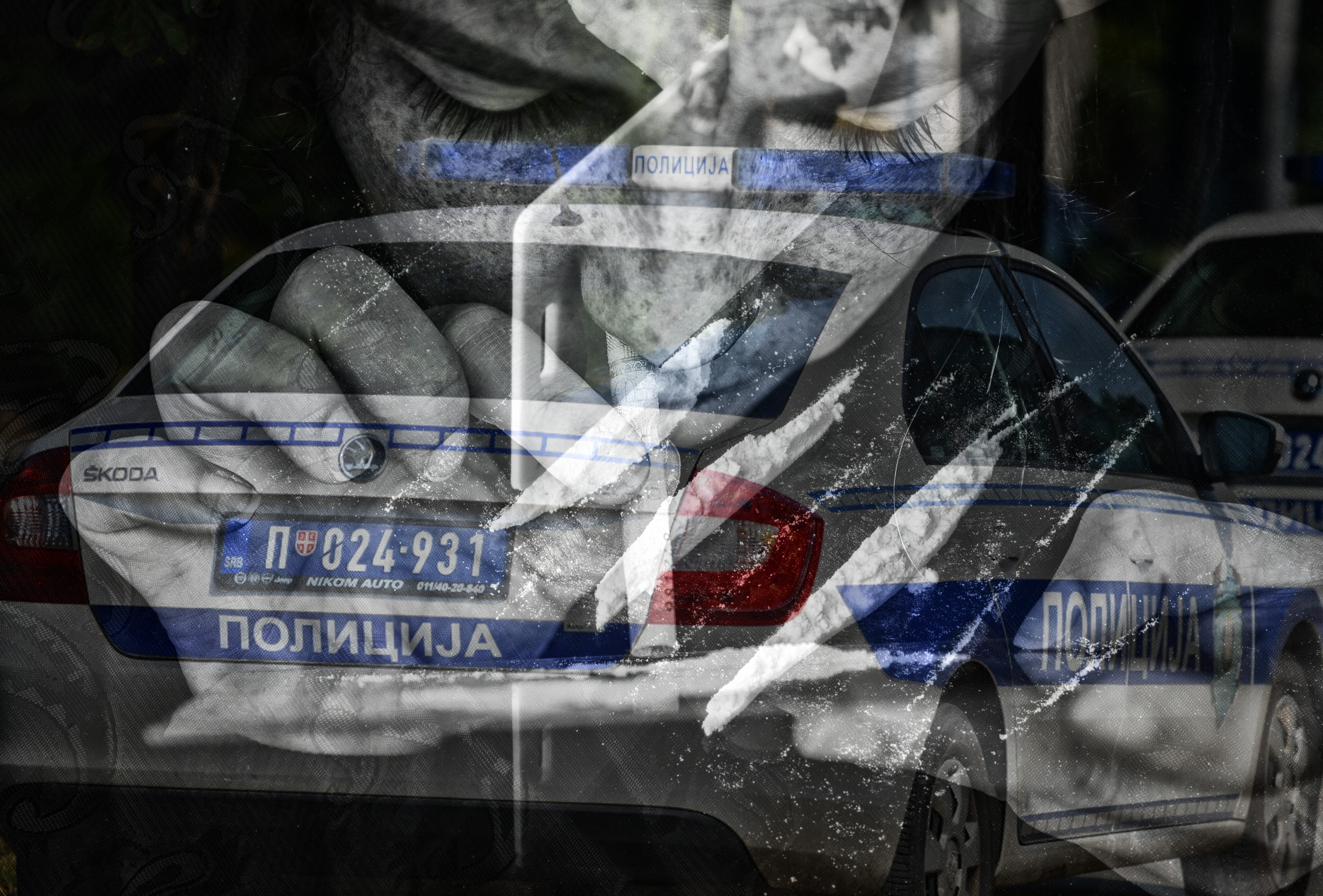 Drug,Addict,Sniffing,And,Snorting,Cocaine,speed,,Heroin,Or,Other,Drug