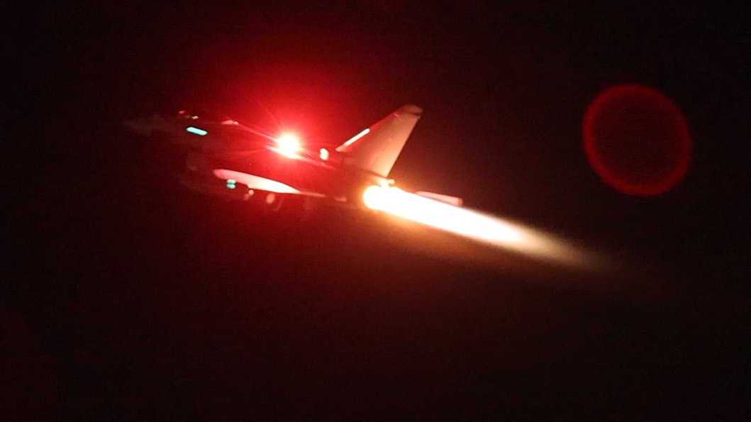 UK and US launch air strikes against targets in Yemen