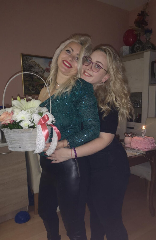 Stefana Đurović, Stefana Djurović, nastradala, poginula u nesreći kod Kraljeva, Kraljevo, ispovest majke Foto: Privatna arhiva
Fotografije prosledio Jovan Mladenović uz komentar da ne treba blurovati fotografije