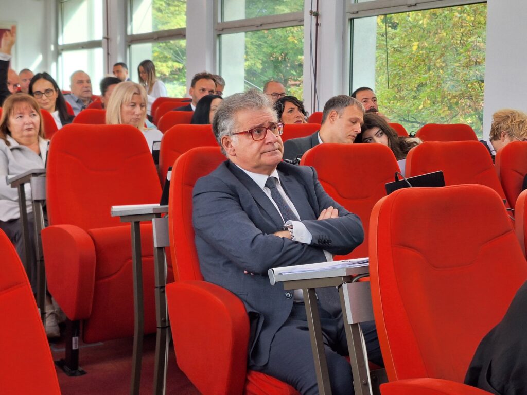 Niš 10.10.2024 Haos na niškoj skupštini  Skupština grada Niša