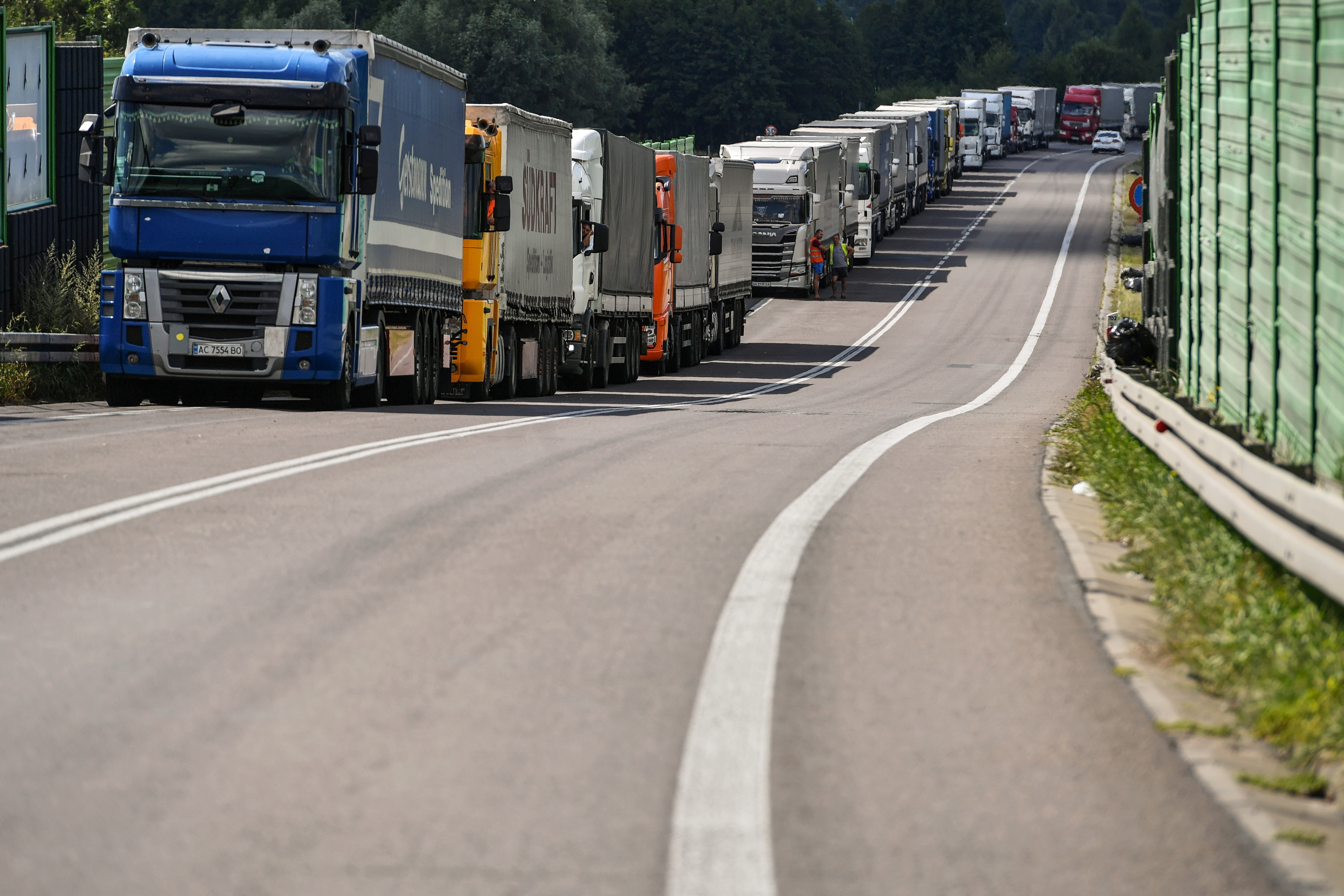 Queues at Dorohusk border crossing