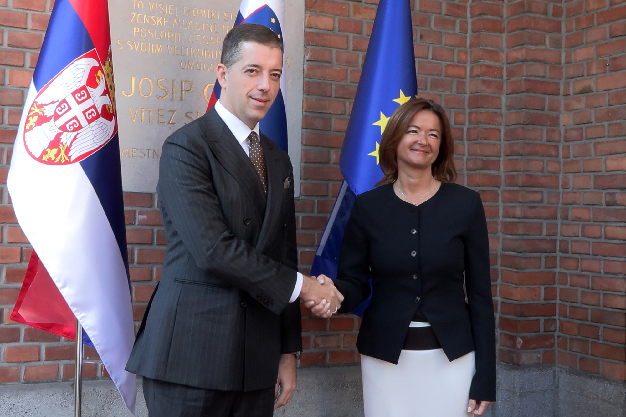 Slovenija, Srbija, Tanja Fajon, Marko Đurić
Ljubljana, 15. oktobrad 2024. -  Ministar spoljnih poslova Srbije Marko Ðuriæ sastao se danas u Ljubljani sa ministarkom spoljnih i evropskih poslova Slovenije Tanjom Fajon. FOTO TANJUG/ MSP/ bs