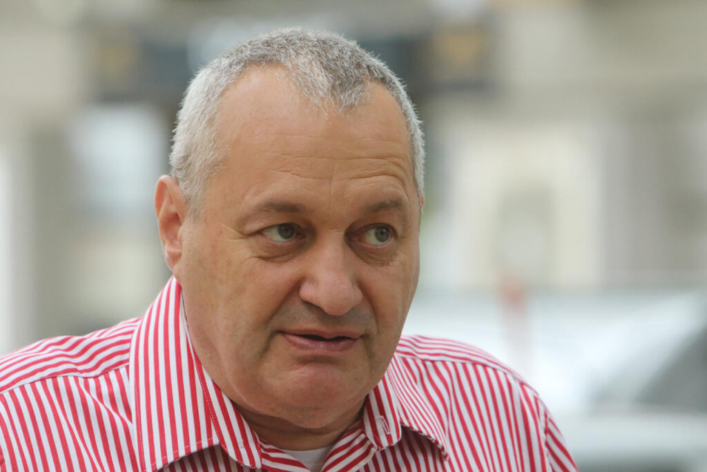 Mesto: BEOGRAD
Datum: Sun Jul 02 10:53:08 CEST 2023
Dogadjaj: EVROSERVIS/KVAKA 23 - izjava narodnog poslanika Demokratske stranke Srđana Milivojevića, u okviru serijala Kvaka 23
Fotoreporter: Aleksandar Mijailović
Ličnosti: Srđan Milivojević
Izvor: FoNet