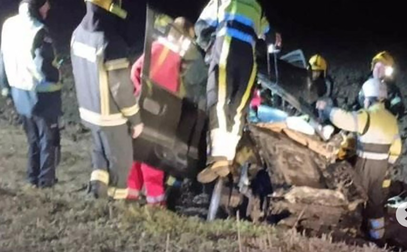 INTERVENCIJA VATROGASACA I HITNE POMOĆI NAKON STRAVIČNE NESREĆE KOD VRBASA