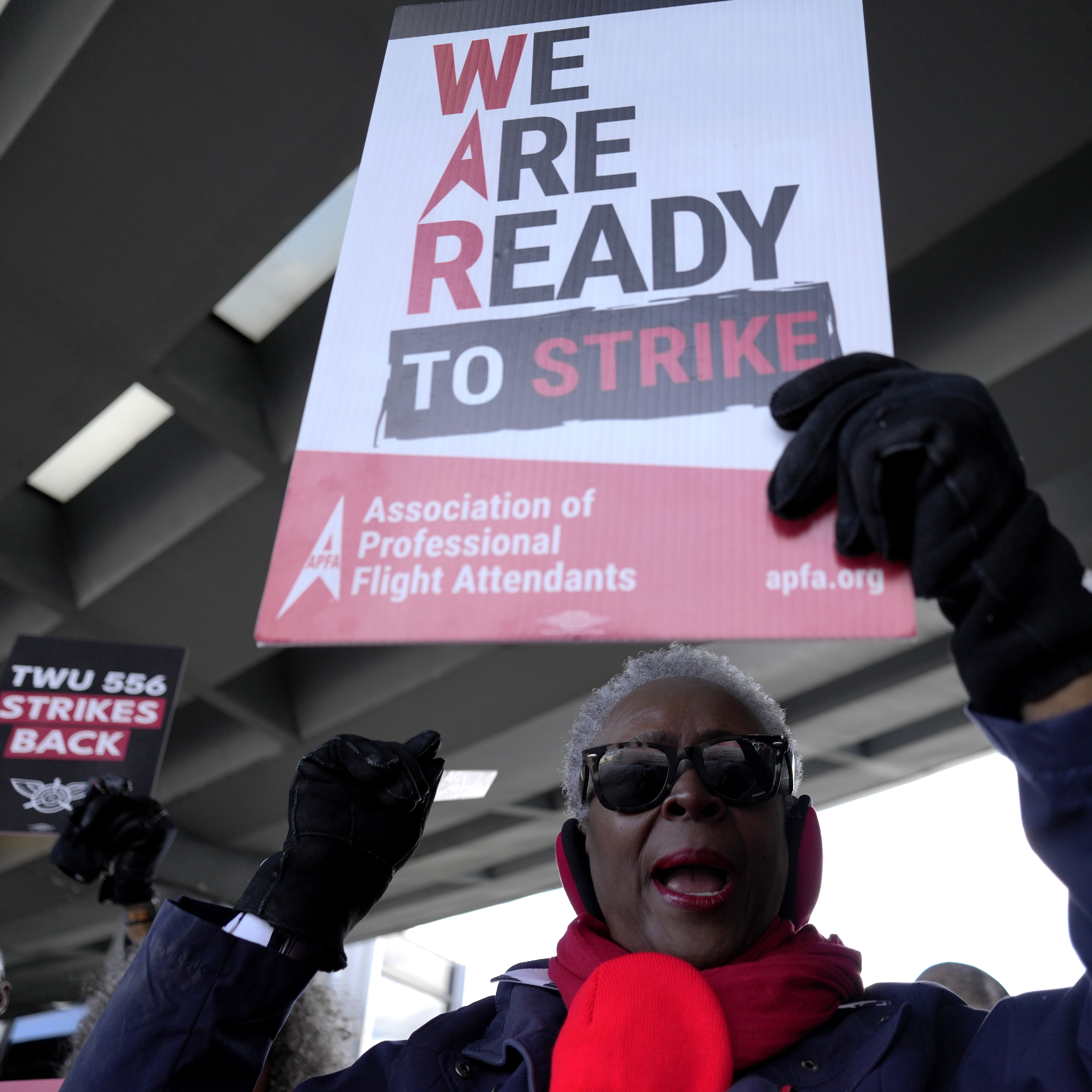Flight Attendant Protest Illinois