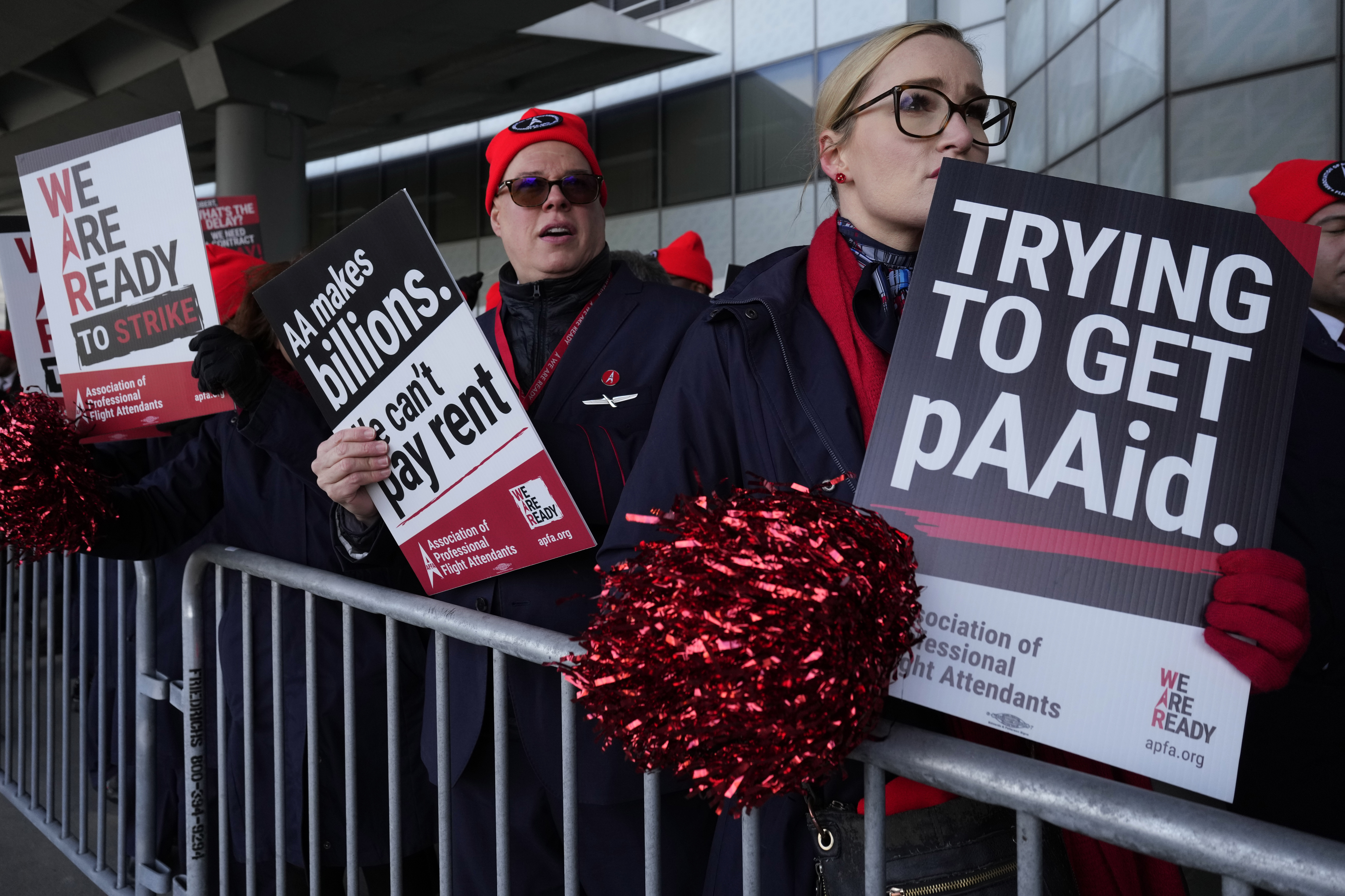 Flight Attendant Protest Illinois