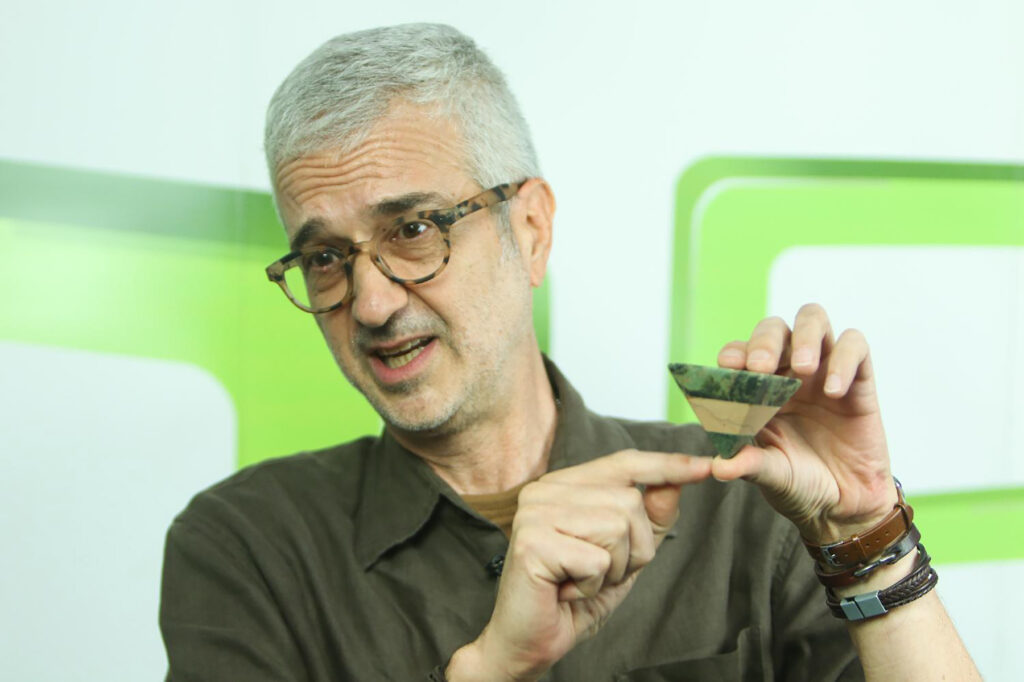 Mesto: BEOGRAD
Datum: Sun Jul 30 11:24:36 CEST 2023
Dogadjaj:  EVROSERVIS/KVAKA 23 - izjava FoNetu stručnjakA za politički marketing Igora Avžnera, u okviru serijala Kvaka 23
Fotoreporter: Milica Vučković
Ličnosti: Igor Avžner
Izvor: FoNet