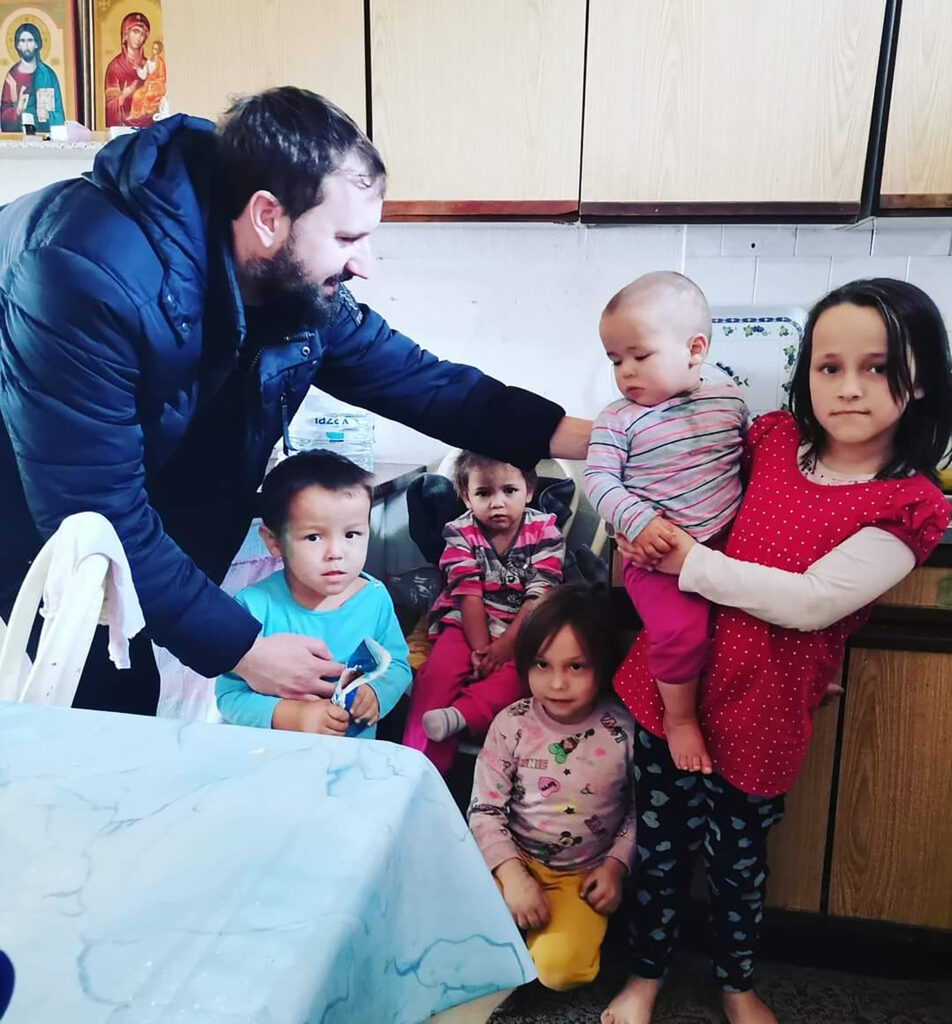 Humanitarac Dragan Stupar, porodica Mehmeti iz Bača