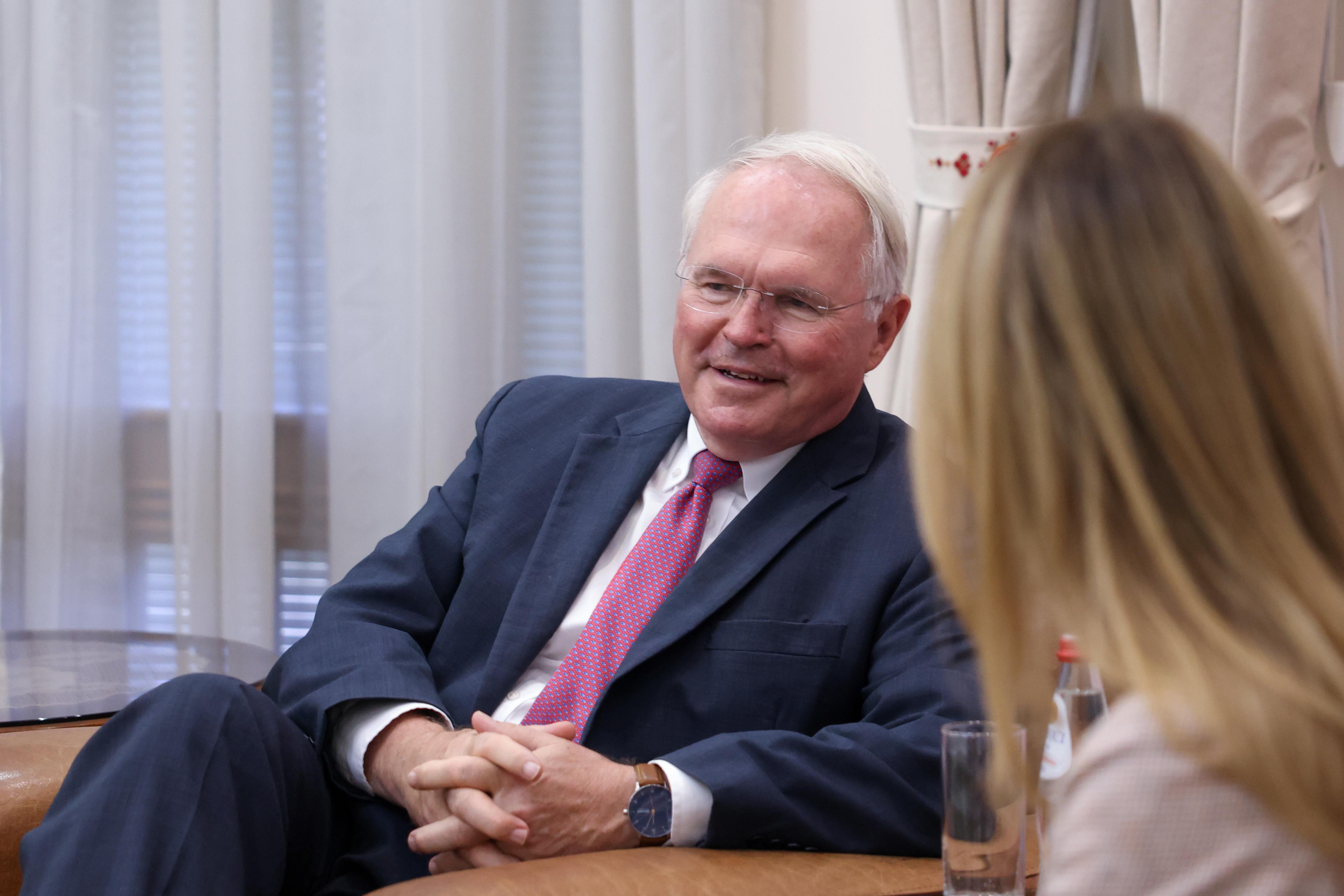 KRISTOFER HIL, DUBRAVKA ÐEDOVIÆ HANDANOVIÆ