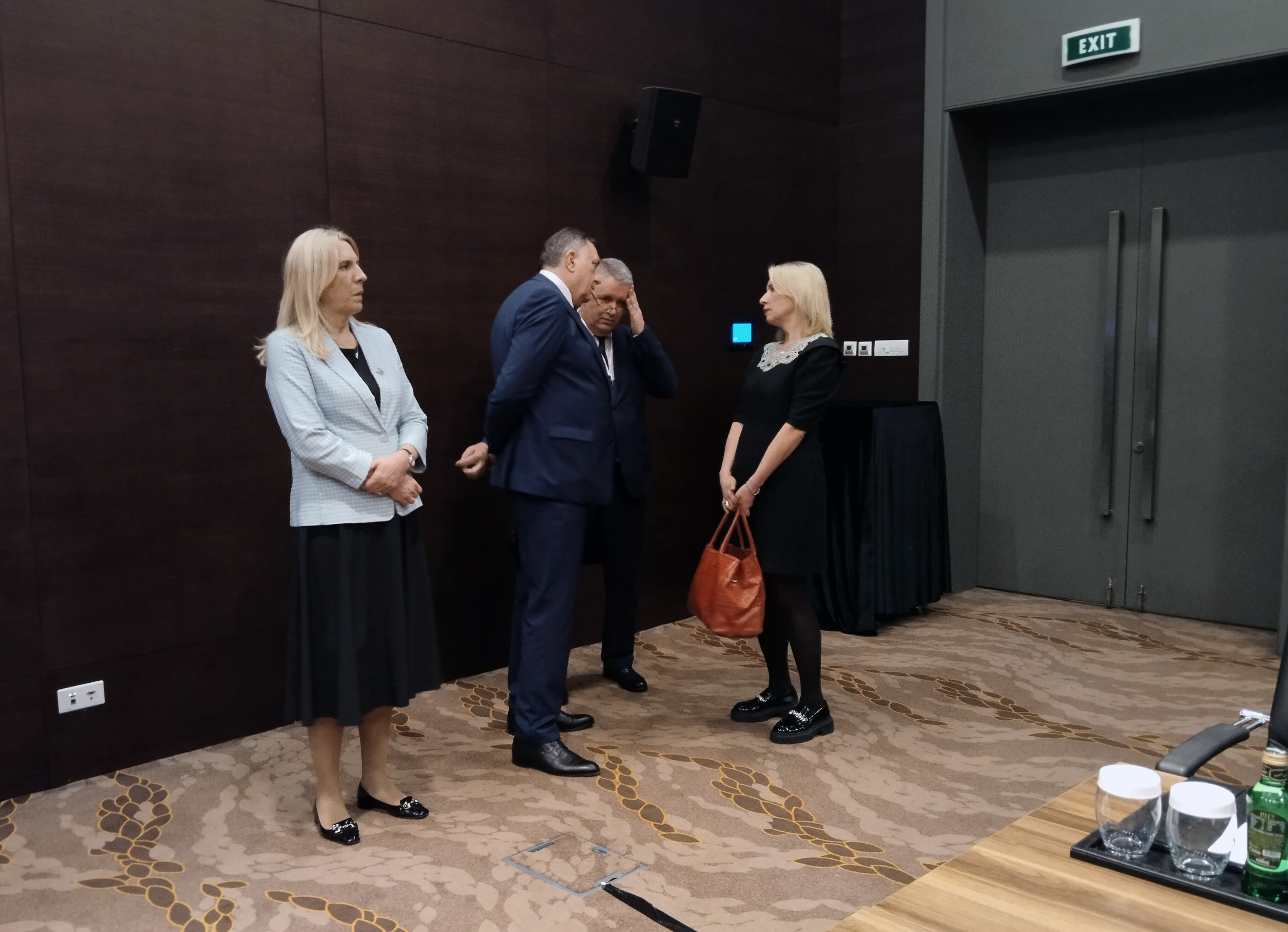 CVIJANOVIÆ, DODIK I ZAHAROVA