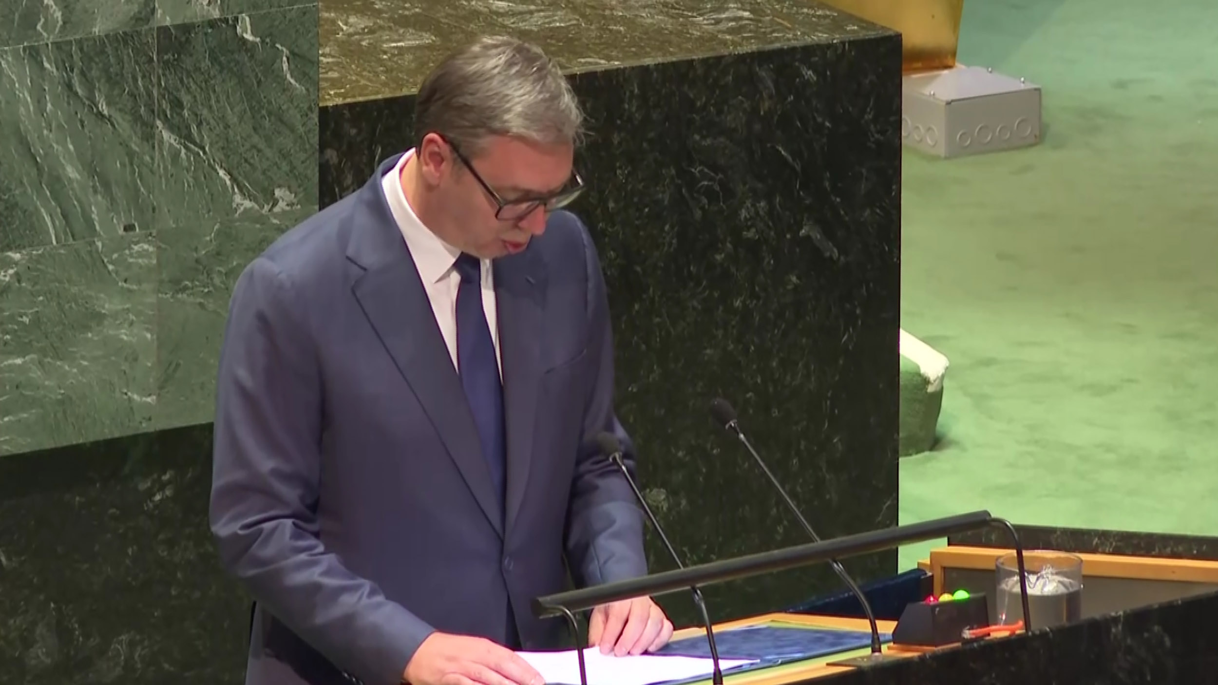 Njujork, 22. septembra 2024.- Predsednik Srbije Aleksandar Vučić poručio je večeras u Njujorku da će se Srbija odupreti svim "woke" pokretima koji se nameću njenim tradicinalnom vrednostima. FOTO TANJUG/TANJUG VIDEO/ bs