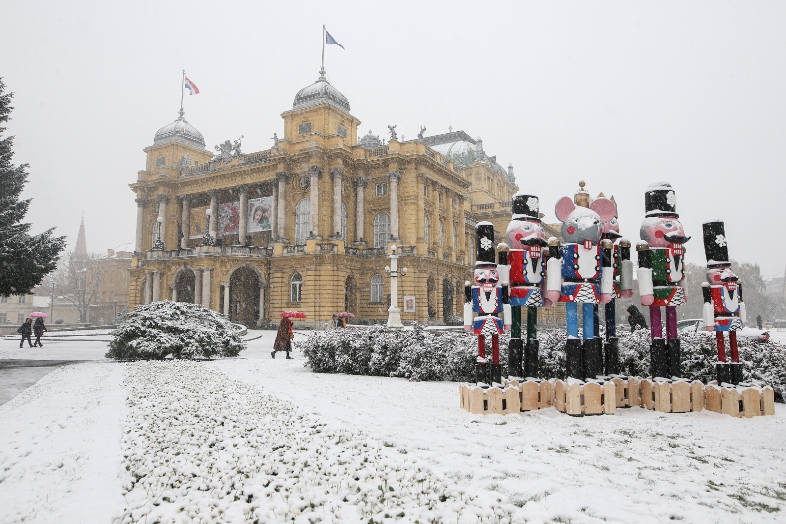 Sa snijegom stigli i problemi u prometu
