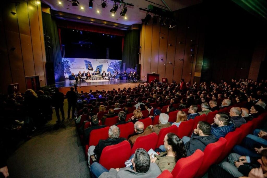 Dritan Abazović, promocija knjige Dritana Abazovića u Ulcinju, Ulcinj, knjiga, promocija, PR tekst Foto: Promo