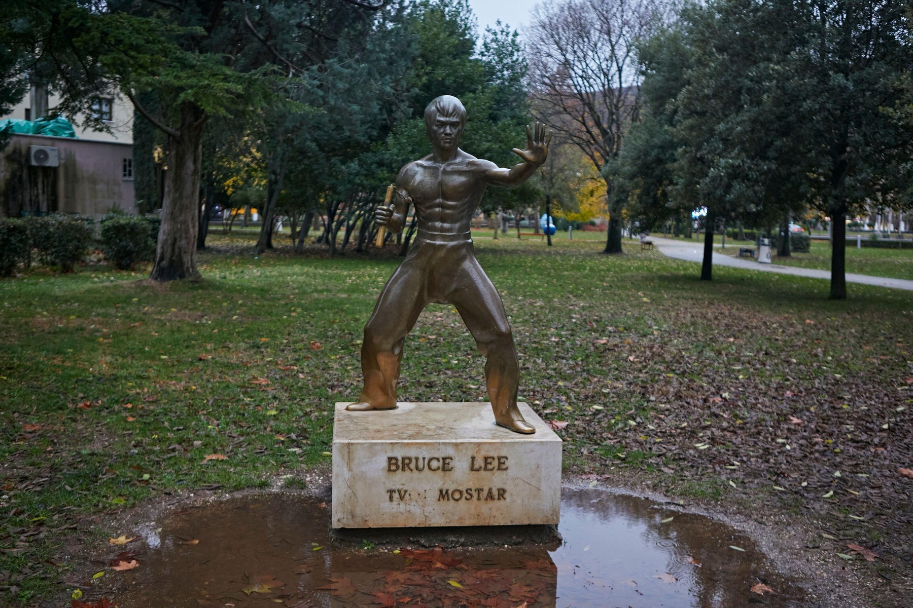 A statue of Bruce Lee in the Zrinjevac City Park in the city of Mostar, Bosnia and Herzegovina. Its a symbol of solidarity in the ethnically divided city.