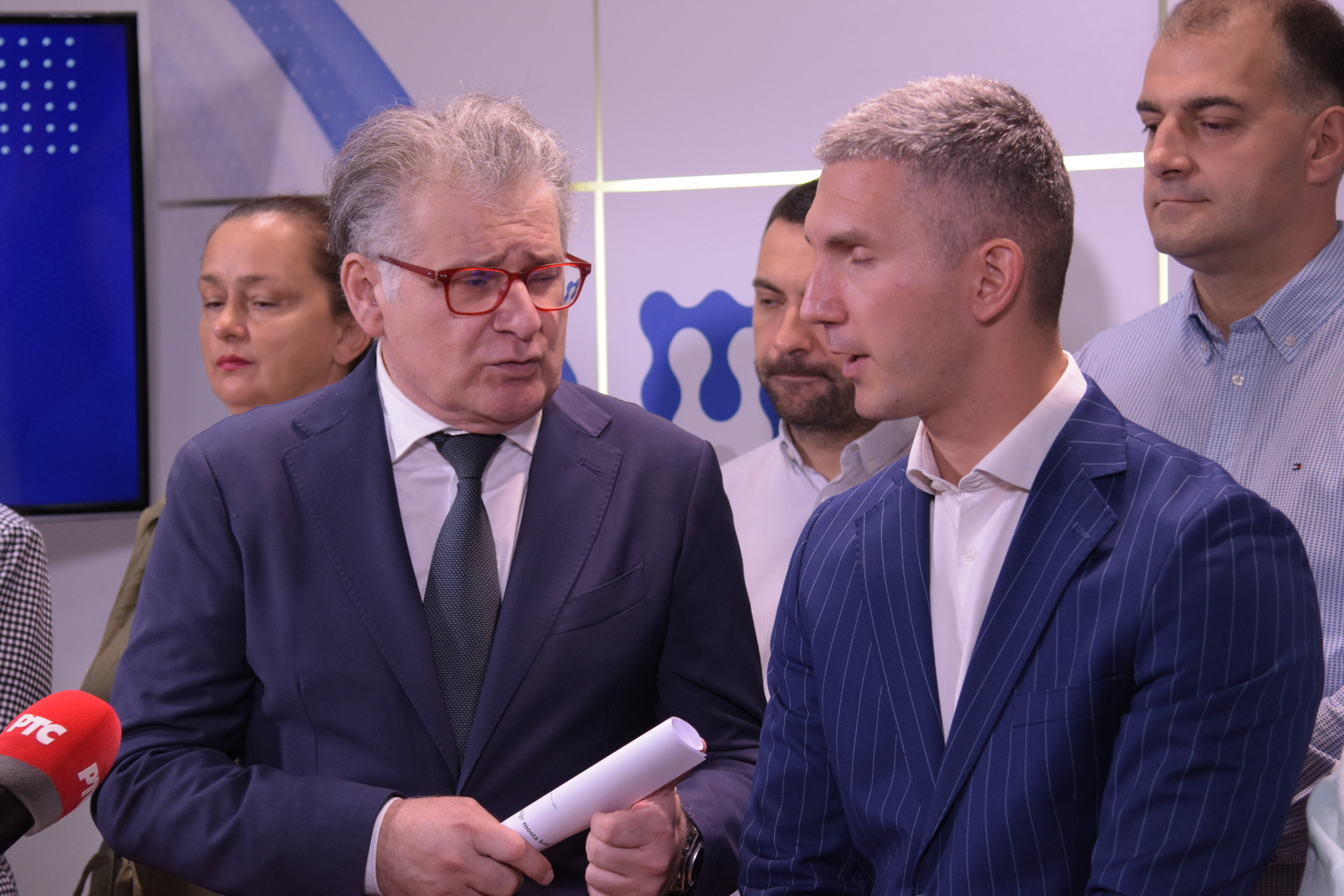 Press conference of  opposition on the election process in Nis.Konferencija za medije niske opozicije o izbornom procesu u Nisu.