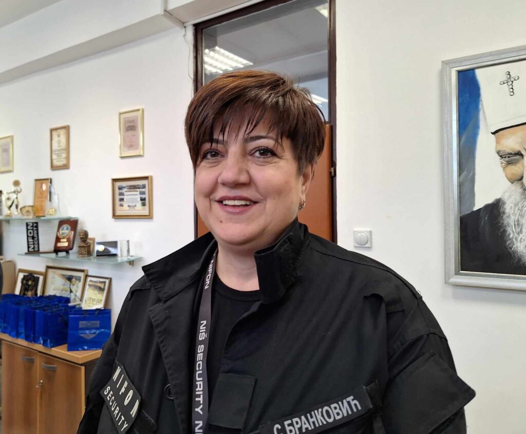 1709896908-Stana-Brankovic-obezbedjenje-1024x845.jpg