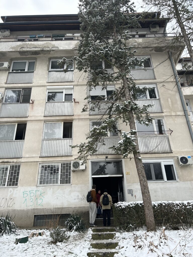 Beograd 12. januar 2024. Požar u stambenoj zgradi u Ulici Steve Todorovića na Banovom brdu Foto:Nova.rs