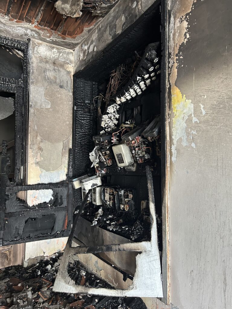 Beograd 12. januar 2024. Požar u stambenoj zgradi u Ulici Steve Todorovića na Banovom brdu Foto:Nova.rs