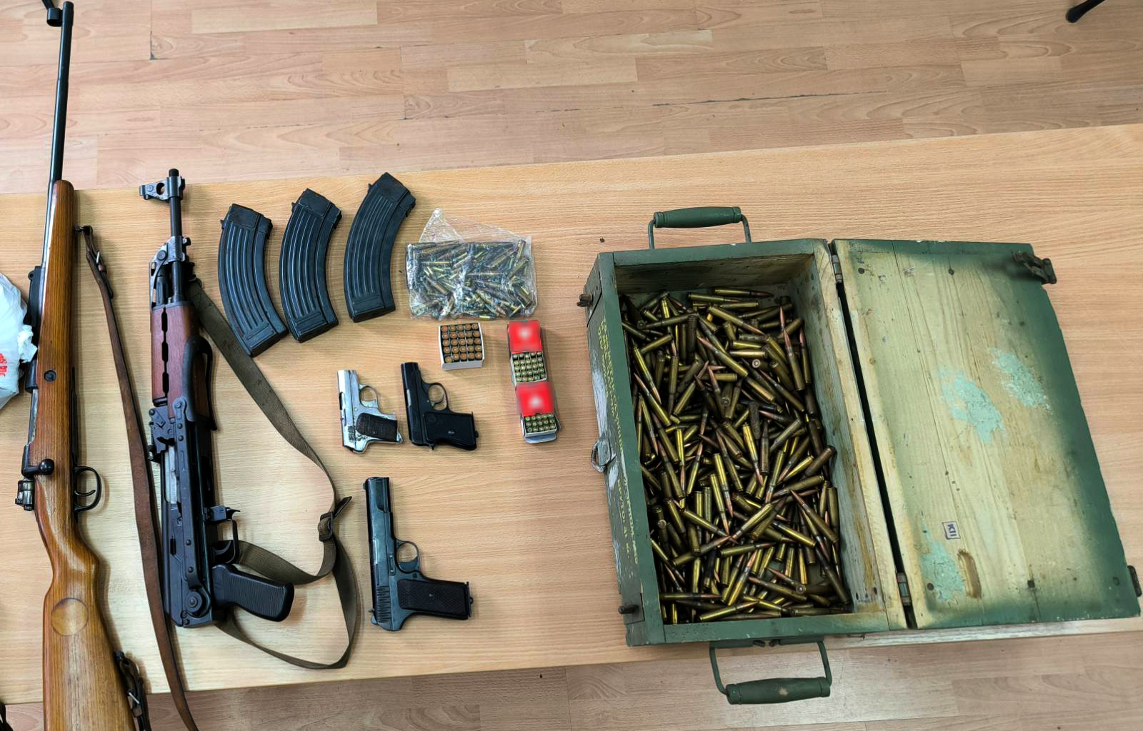 d.j 1963 krivicno delo porizvodnja i drzanje nosemnje i promet oruzje i eksplozivni materijal municija oruzje puska pistolj
