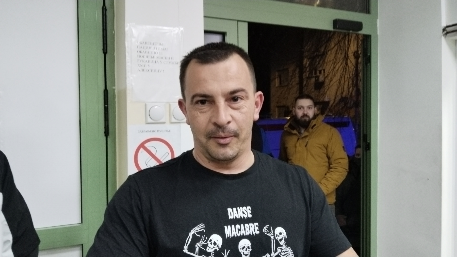 Aleksinac 17. januar 2024. Fabrika Magna trovanje radnika, radnici ispred Doma zdravlja Foto:Miljana Isailović/Nova.rs