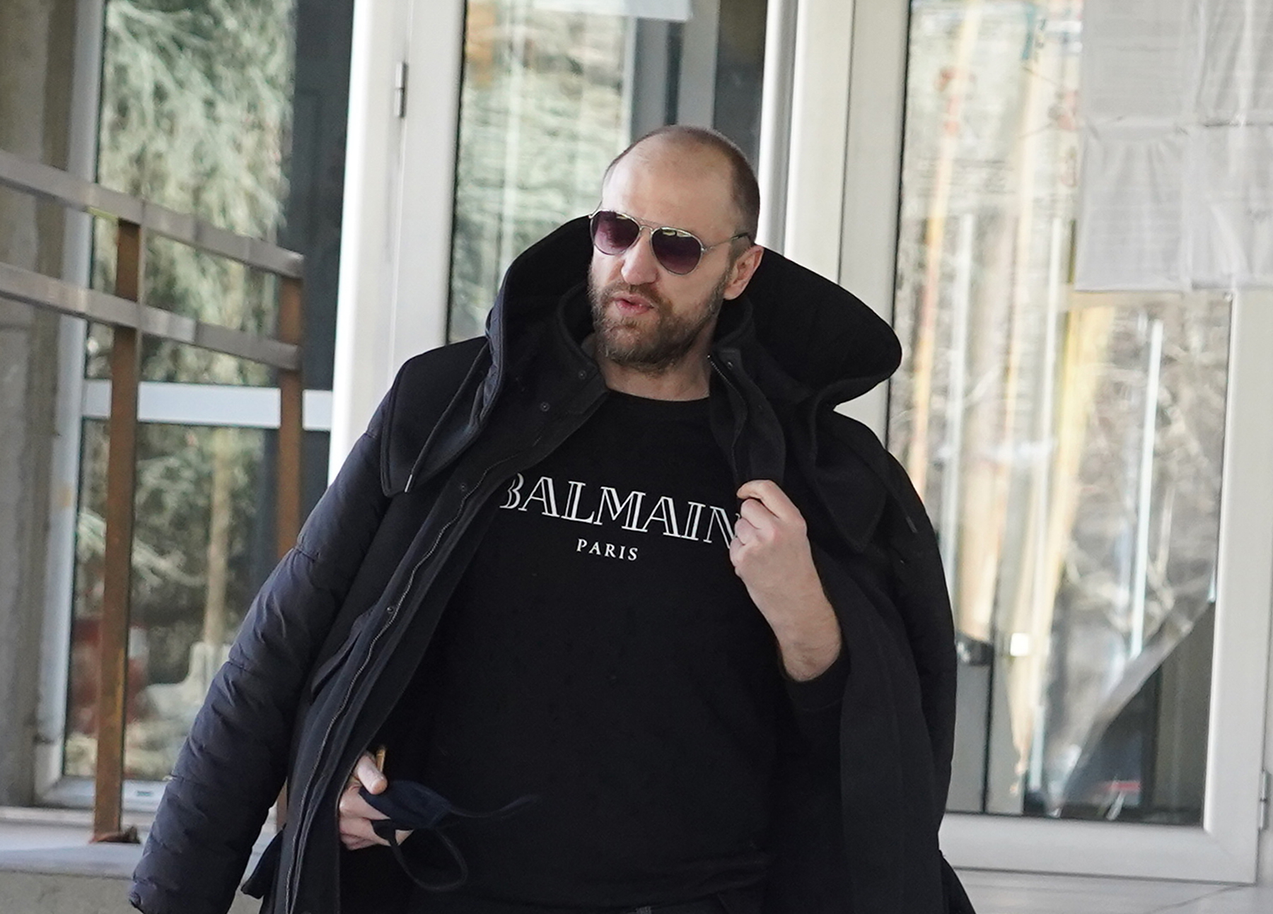 The trial of the famous fashion designer Darko Kostic, who is charged with two criminal offenses of illegal sexual activity, one of which is against a minor, as well as possession of narcotics, continued in the Third Basic Court in Belgrade.U Trecem osn
