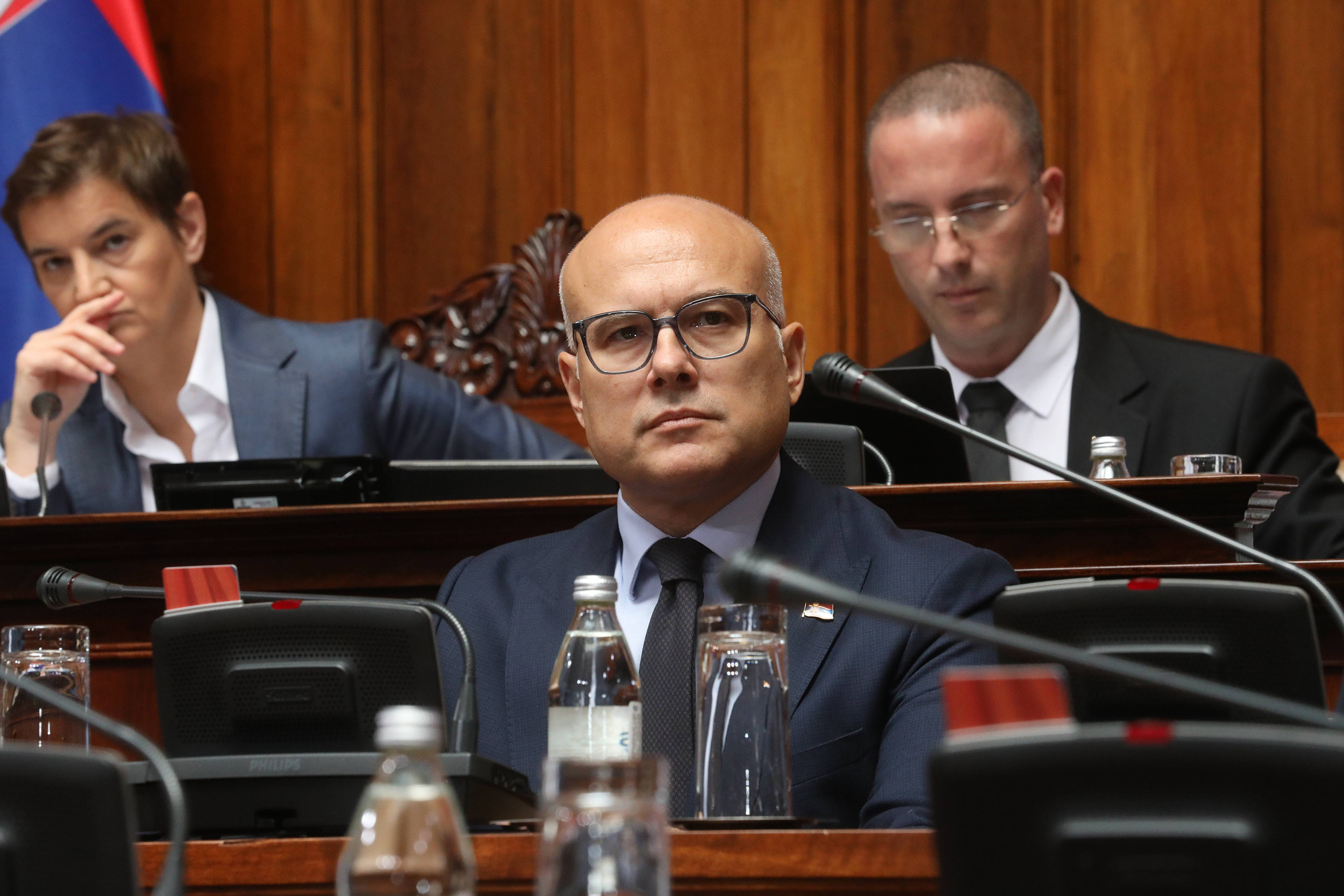 Beograd, 25.07.2024. - Vanredna sednica Skupstine Srbije nastavljena je danas u Domu Narodne skupstine. Na fotografiji predsednik Vlade Srbije Milos Vucevic.(BETAPHOTO/KANCELARIJA ZA SARADNJU SA MEDIJIMA VLADE SRBIJE/SLOBODAN MILJEVIC)