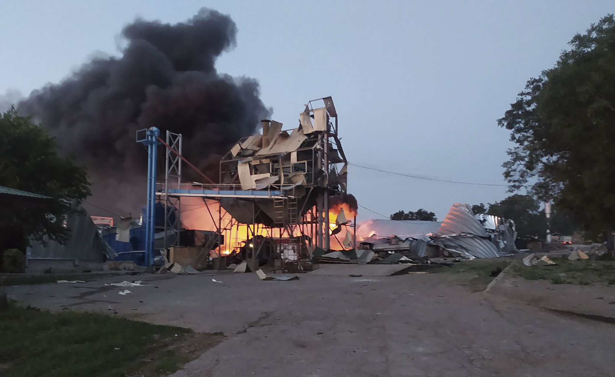 Russian missiles hit grain terminals in southern Ukraine's Odesa region