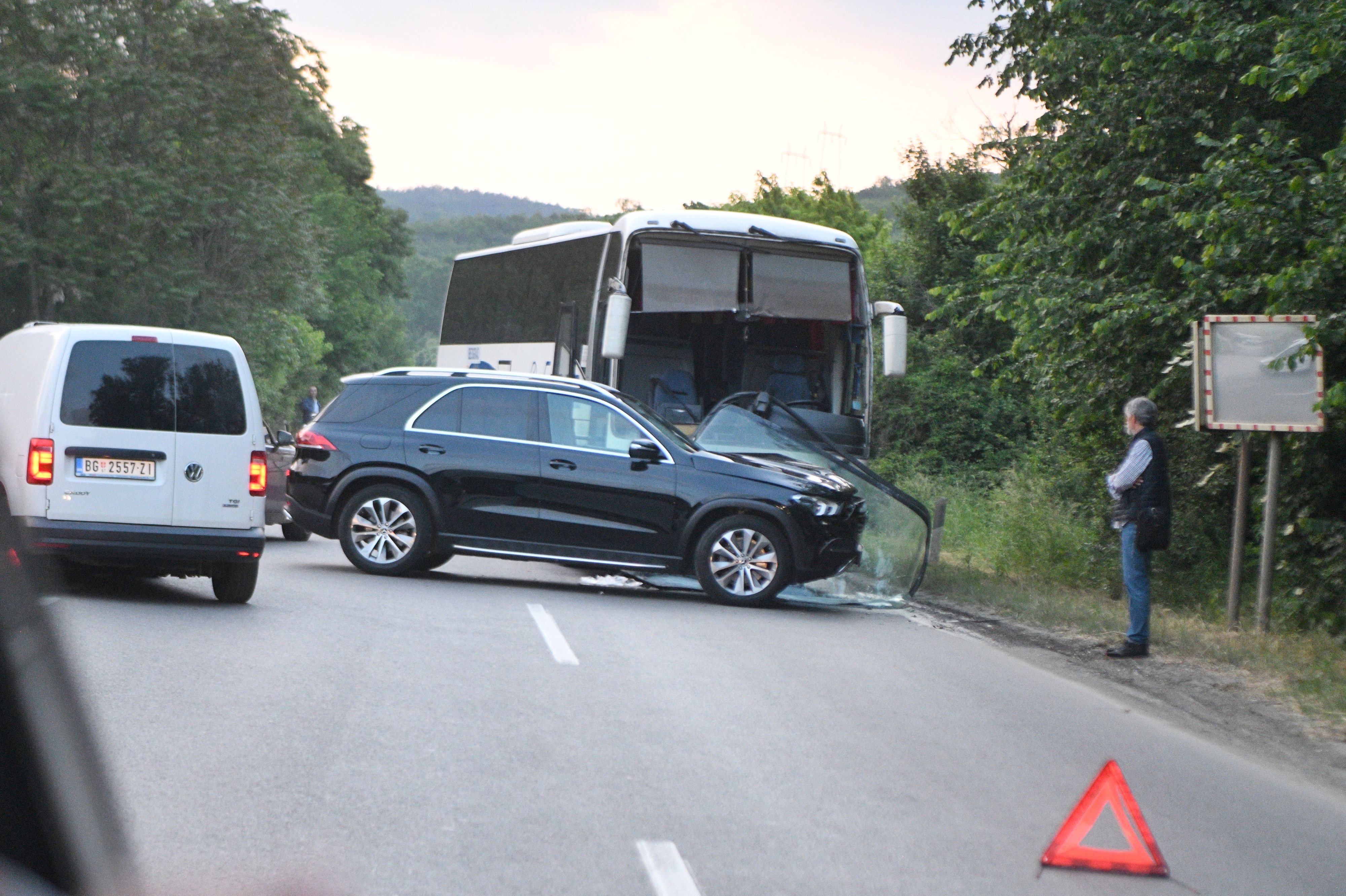 Beograd 24.05.2023. Saobraćajna nesreća, saobraćajna nezgoda, kružni put Leštane, autobus i putnički automobil, hronika Foto: Filip Krainčanić/Nova.rs