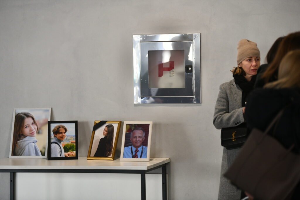 Beograd 30.01.2024. Roditelji ubijene dece. Viši sud, Palata pravde, suđenje, sudjenje roditeljima dečaka koji je počinio masakr u osnovnoj školi Vladislav Ribnikar Foto: Vesna Lalić/Nova.rs