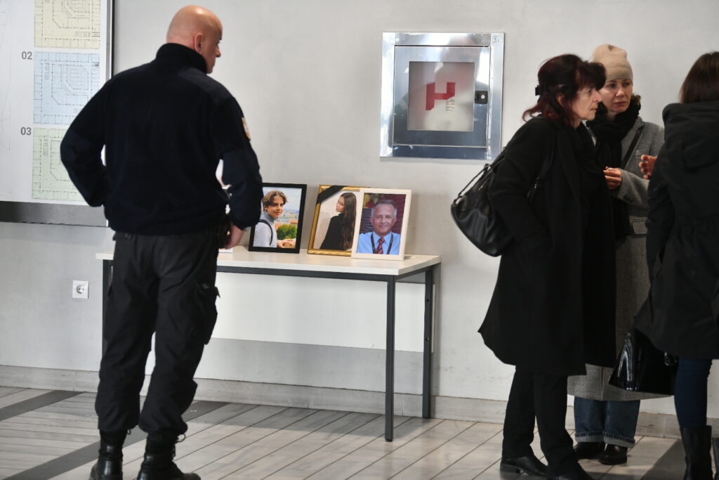 Beograd 30.01.2024. Roditelji ubijene dece. Viši sud, Palata pravde, suđenje, sudjenje roditeljima dečaka koji je počinio masakr u osnovnoj školi Vladislav Ribnikar Foto: Vesna Lalić/Nova.rs